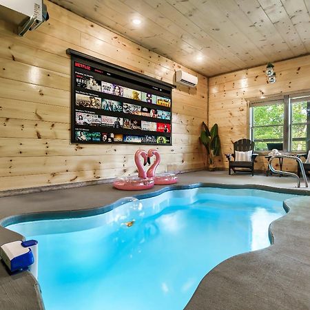 סביירוויל Spring Sale! Indoor Pool, Pet Stays Free, Movie, Hottub מראה חיצוני תמונה
