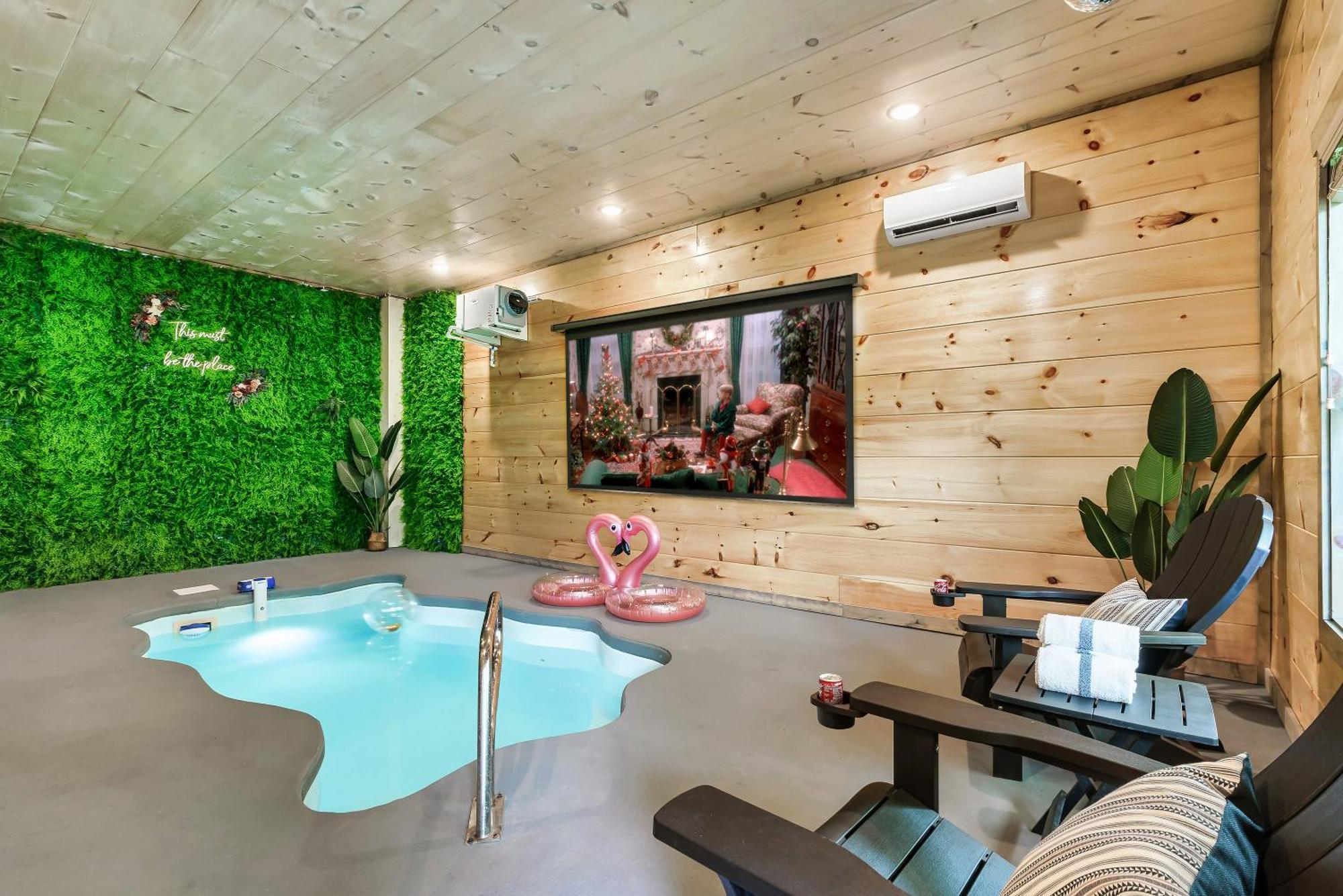 סביירוויל Spring Sale! Indoor Pool, Pet Stays Free, Movie, Hottub מראה חיצוני תמונה